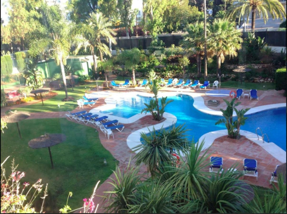 Puerto Banus With Private Garden Apartment Marbella Luaran gambar